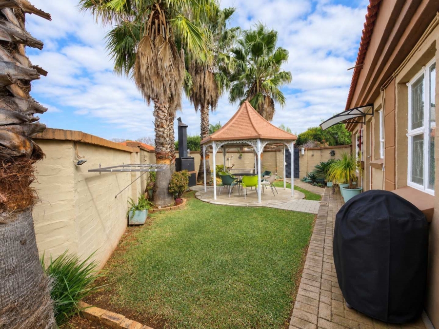 2 Bedroom Property for Sale in Heuwelsig Free State